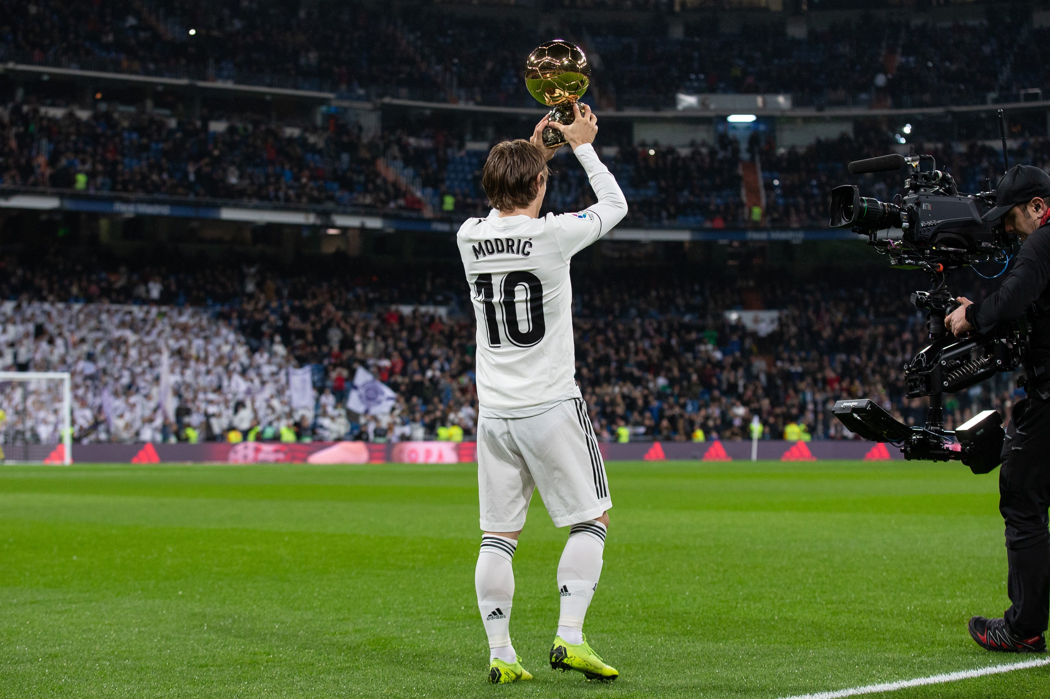 不是辽篮，弗格官宣发声，新岗位曝光，退役有归属了，赵继伟祝福